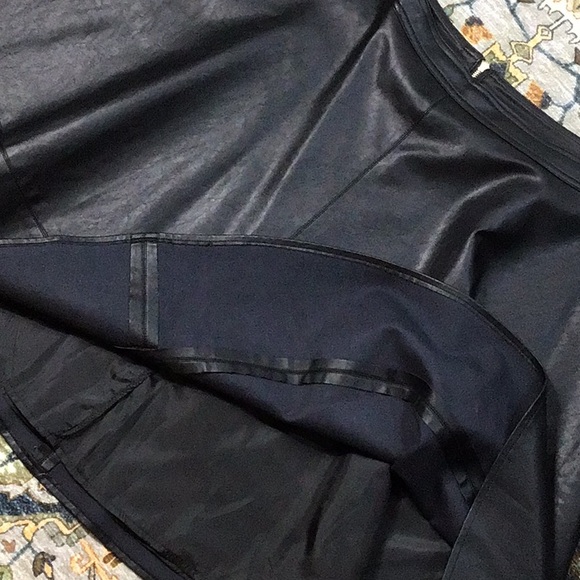 🎵 FASHION TO FIGURE Black Faux Leather Lined 2X Skater Skirt Back Gold Zip - Picture 5 of 6